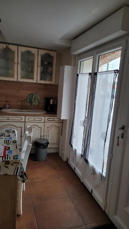 Au Coeur De Pornic Apartment Bagian luar foto